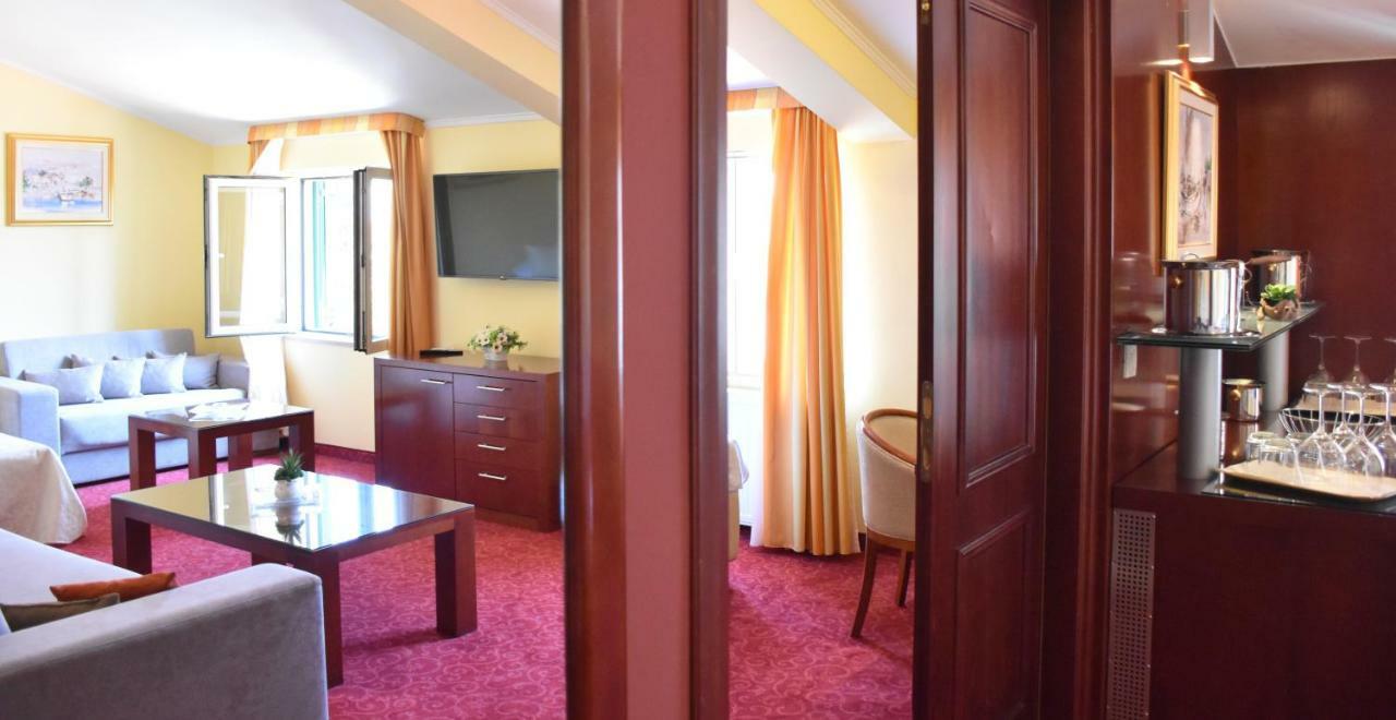 מאקרסקה Villa Riva מראה חיצוני תמונה